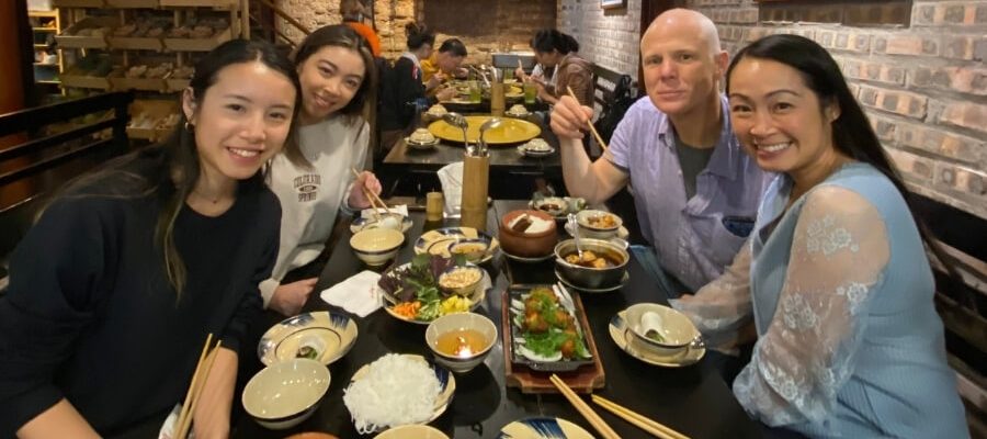 How to Choose the Right Host Family for Your Hanoi Private Dinner Booking